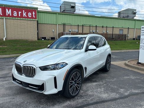 Used 2025 BMW X5 xDrive40i AWD/4WD image 7