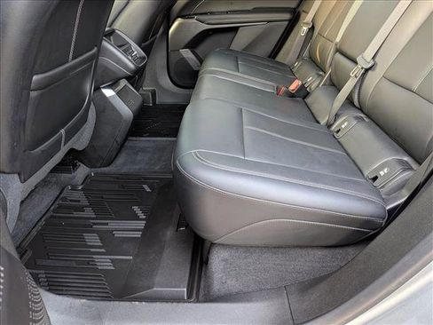 Used 2024 Cadillac Lyriq Tech image 19