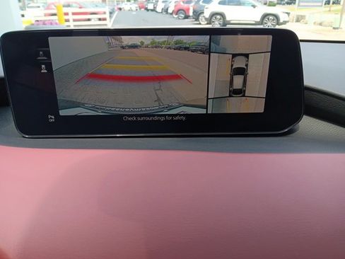 Certified 2025 MAZDA MAZDA3 Hatchback w/Premium Plus Pkg image 35