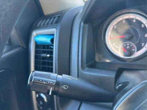 Used 2018 RAM 1500 Express w/ Express Value Package image 28