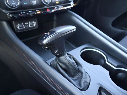 Used 2023 Dodge Durango GT AWD/4WD image 25