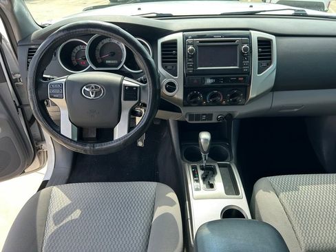 Used 2013 Toyota Tacoma 4x4 Access Cab V6 w/ SR5 Pkg image 17
