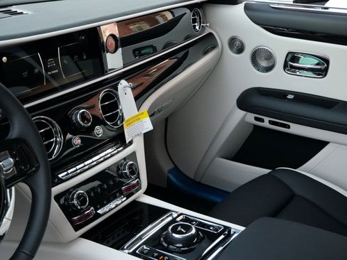 Certified 2024 Rolls-Royce Ghost image 21