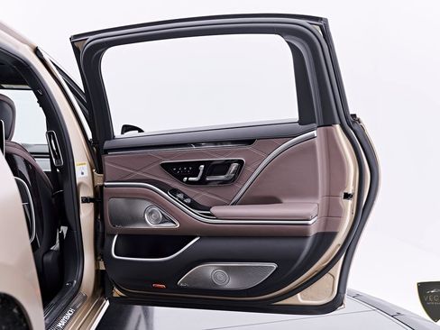 Used 2024 Mercedes-Benz Maybach S 680 4MATIC image 34