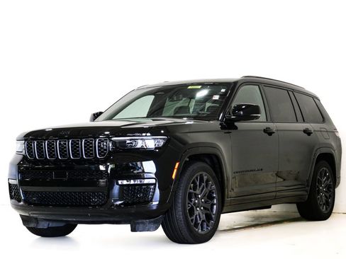 Used 2023 Jeep Grand Cherokee L Summit AWD/4WD image 3