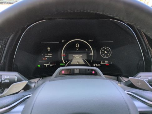 Used 2025 Lexus TX 500h AWD w/ Technology Package image 28