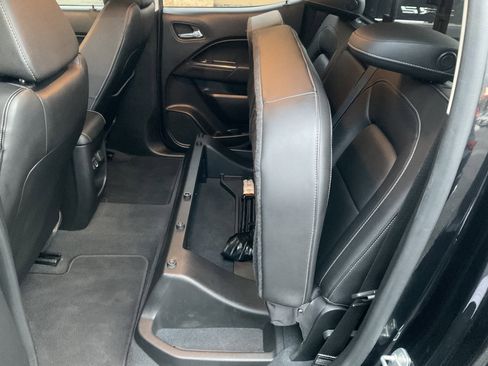 Used 2019 Chevrolet Colorado ZR2 image 39