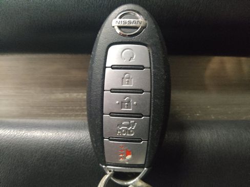 Used 2018 Nissan Murano Platinum w/ Cargo Package AWD/4WD image 32