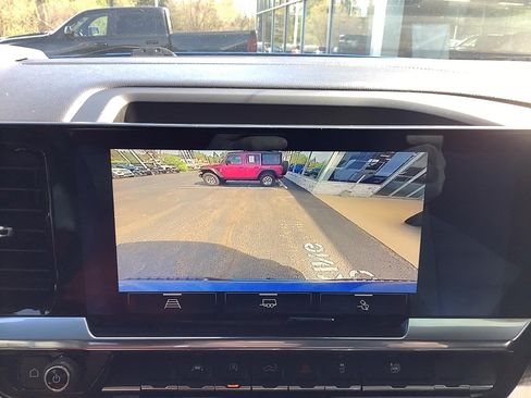 Used 2023 Chevrolet Silverado 1500 RST w/ Convenience Package II AWD/4WD image 13