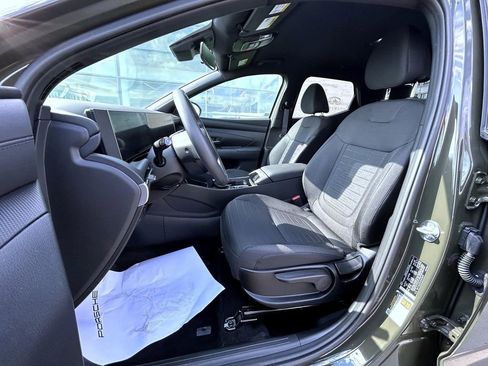 Used 2025 Hyundai Santa Cruz SE image 12