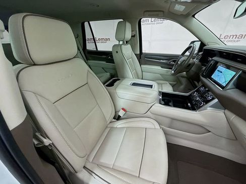 Used 2023 GMC Yukon Denali image 32