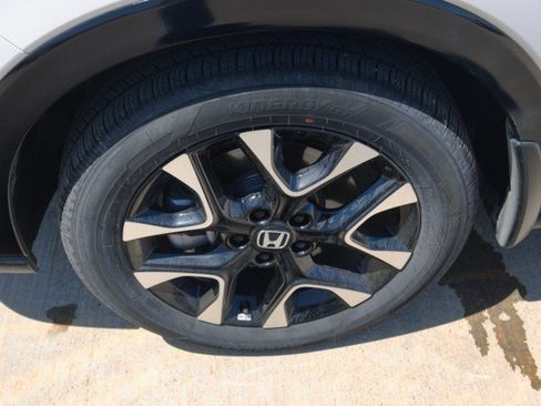 Used 2026 Honda HR-V EX-L image 11