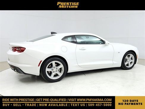 Used 2023 Chevrolet Camaro LT image 7