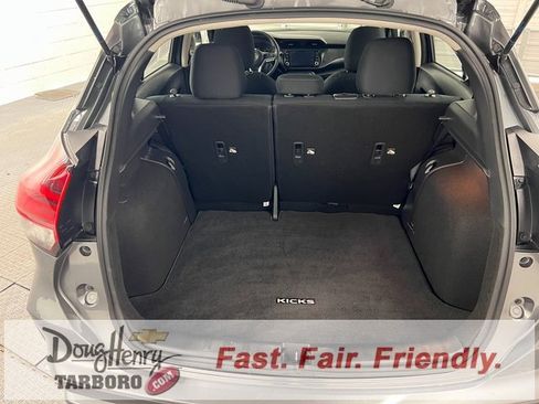 Used 2024 Nissan Kicks SV image 34