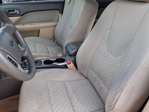 Used 2012 Ford Fusion SE image 3