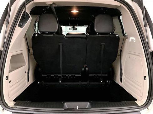 Used 2019 Dodge Grand Caravan SXT FWD image 36