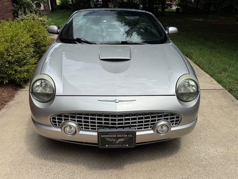 Used 2005 Ford Thunderbird RWD image 26