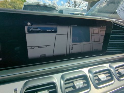 New 2025 Mercedes-Benz GLE 63 AMG S image 8