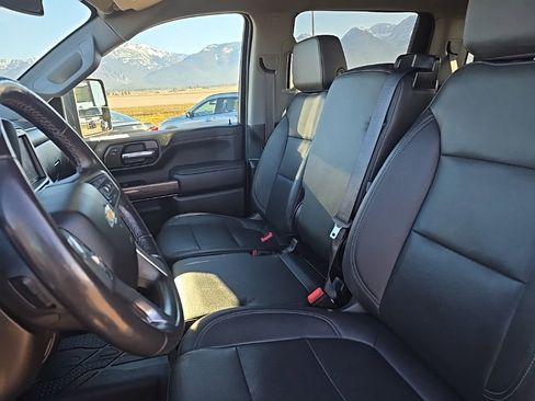 Used 2022 Chevrolet Silverado 3500 LTZ w/ Gooseneck/5TH Wheel Package image 20