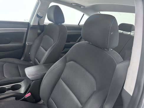 Used 2017 Hyundai Elantra Value Edition image 34