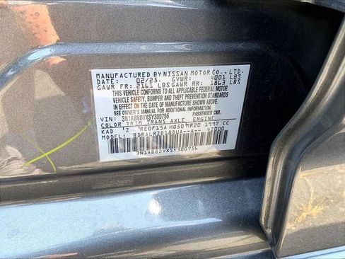 Used 2025 Nissan Sentra SR FWD image 31