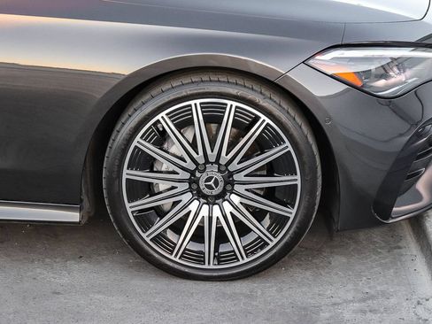 Used 2024 Mercedes-Benz CLE 300 4MATIC Coupe image 11