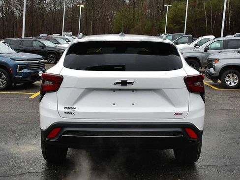 New 2026 Chevrolet Trax RS FWD image 7