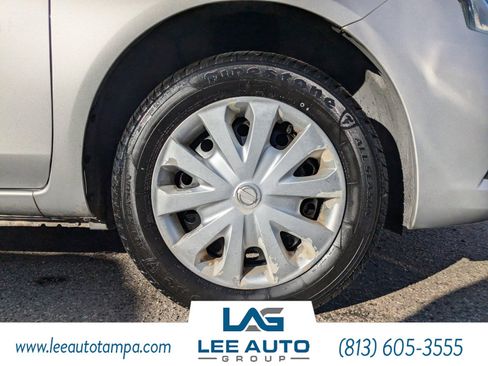 Used 2017 Nissan Versa SV image 10