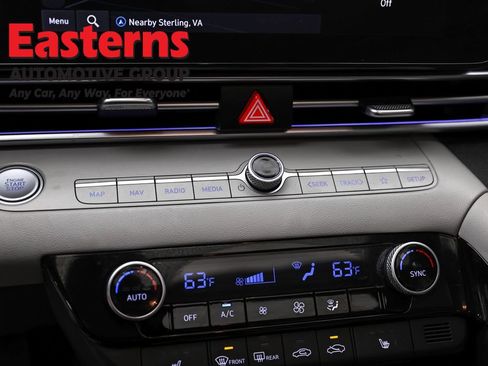 Used 2023 Hyundai Elantra Limited w/ Preferred Accessory Package image 20