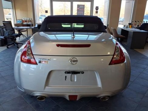 Certified 2017 Nissan 370Z Base 2D Convertible image 13