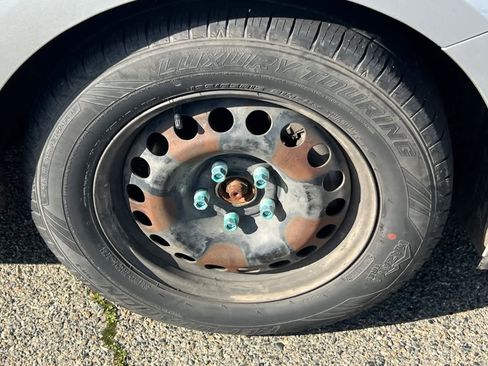 Used 2017 Chevrolet Cruze LS image 12