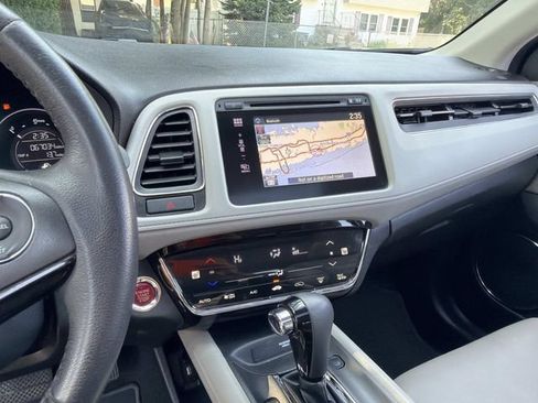 Used 2018 Honda HR-V EX-L image 32