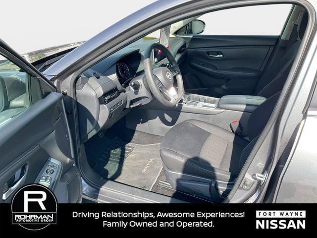 Used 2024 Nissan Sentra SV FWD image 11