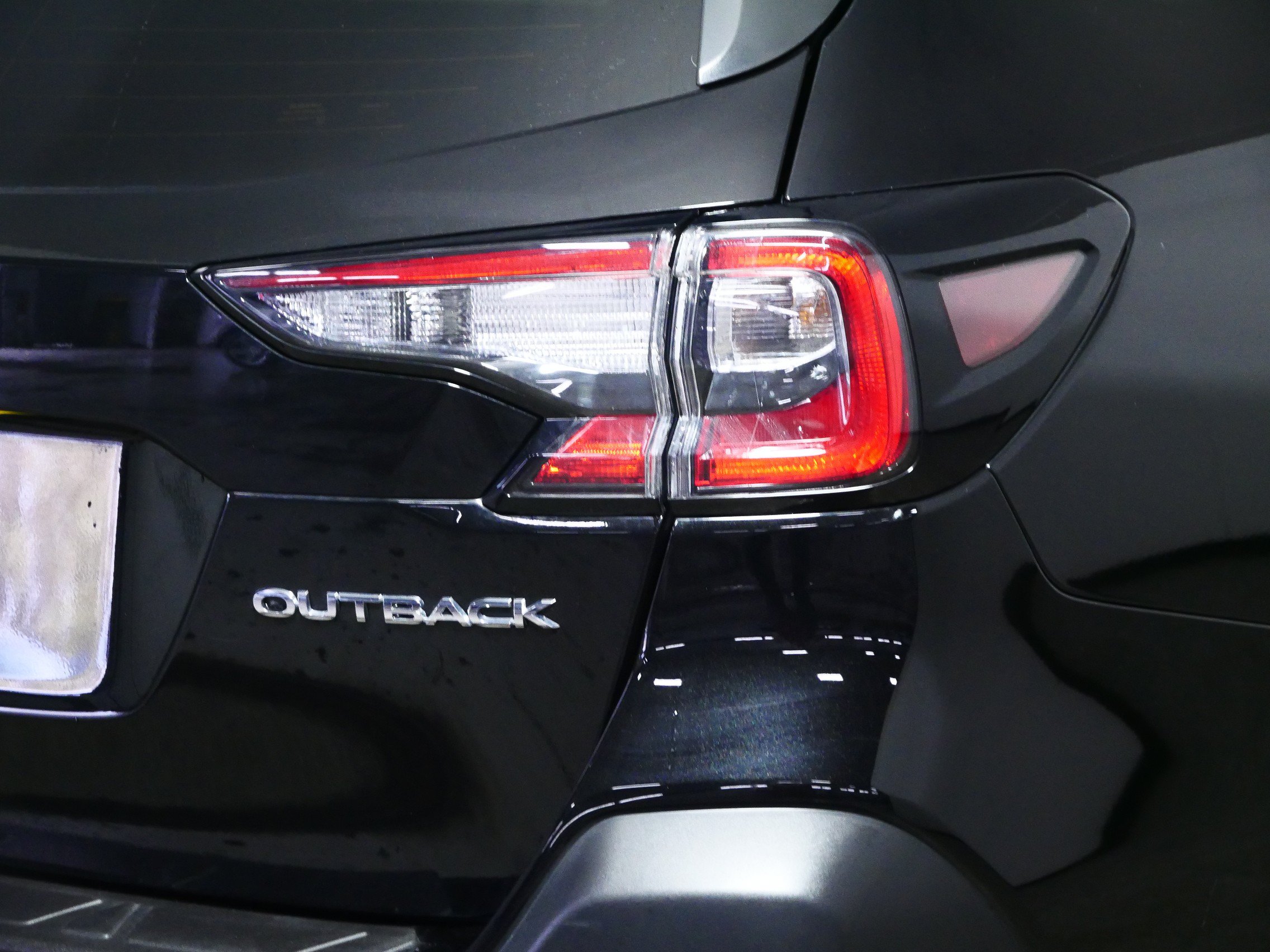 Used 2025 Subaru Outback Limited AWD/4WD image 17