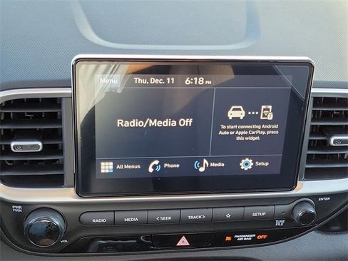 New 2026 Hyundai Venue SE image 8