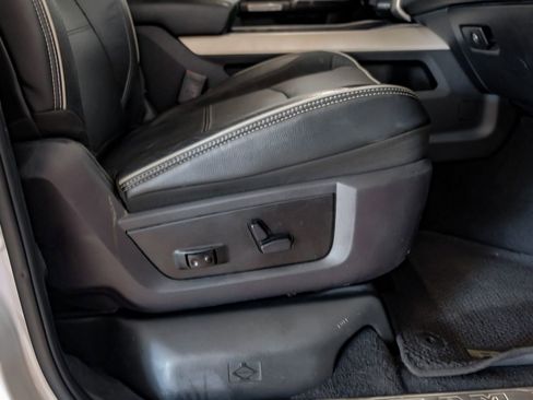 Used 2019 RAM 2500 Laramie AWD/4WD image 29