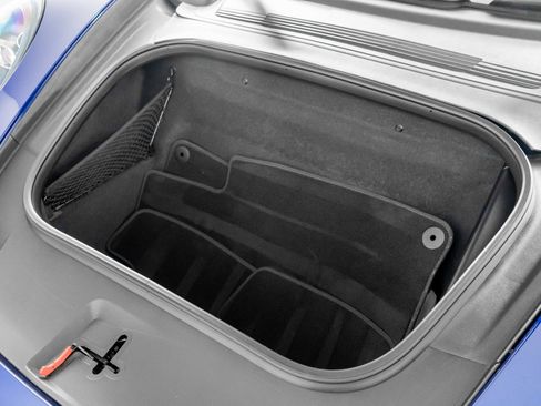 Used 2024 Porsche 911 Carrera GTS w/ Premium Package image 51