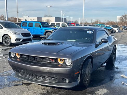 Used 2018 Dodge Challenger R/T Scat Pack image 7