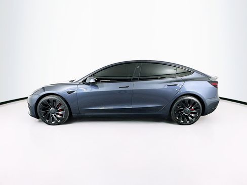 Used 2022 Tesla Model 3 Performance image 4