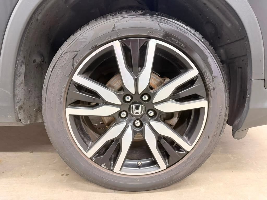 Used 2020 Honda Pilot Touring image 15