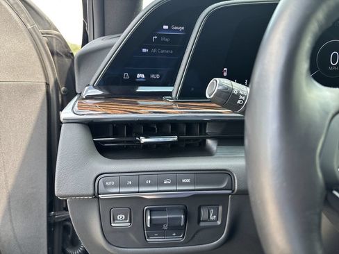Certified 2024 Cadillac Escalade Premium Luxury AWD/4WD image 23