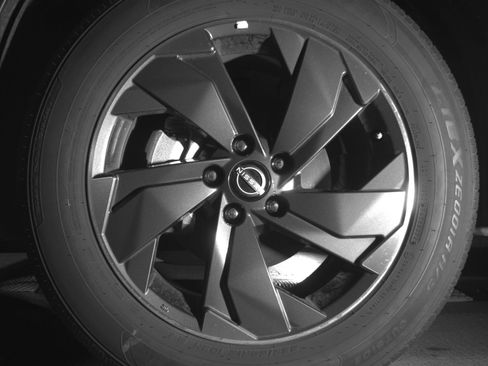 Used 2025 Nissan Rogue SV image 12