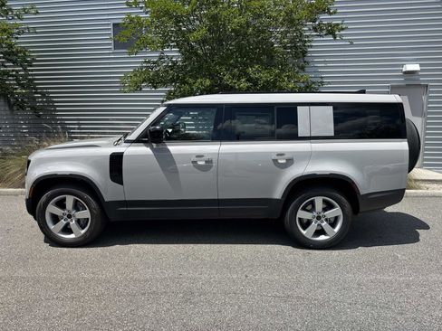 New 2026 Land Rover Defender 130 S AWD/4WD image 2