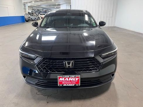 Used 2023 Honda Accord EX image 8