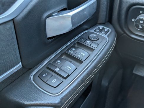 Used 2024 RAM 2500 Big Horn image 25