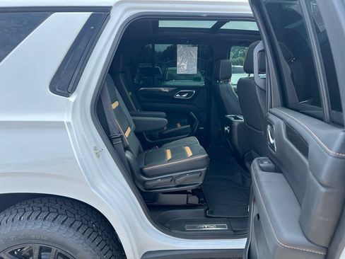 Used 2023 GMC Yukon AT4 w/ AT4 Premium Package AWD/4WD image 20