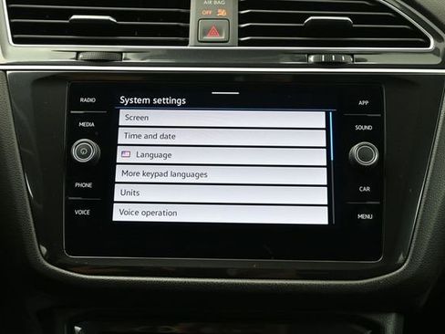 Used 2023 Volkswagen Tiguan SE FWD image 14