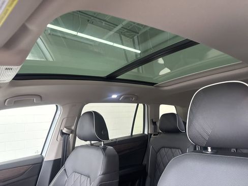 New 2026 Volkswagen Atlas SEL Premium R-Line image 15