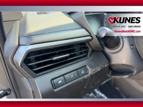 Used 2025 Nissan Altima 2.5 SV image 11