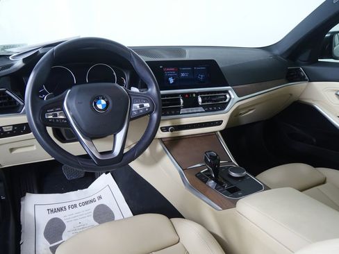 Used 2019 BMW 330i Sedan w/ Convenience Package image 16